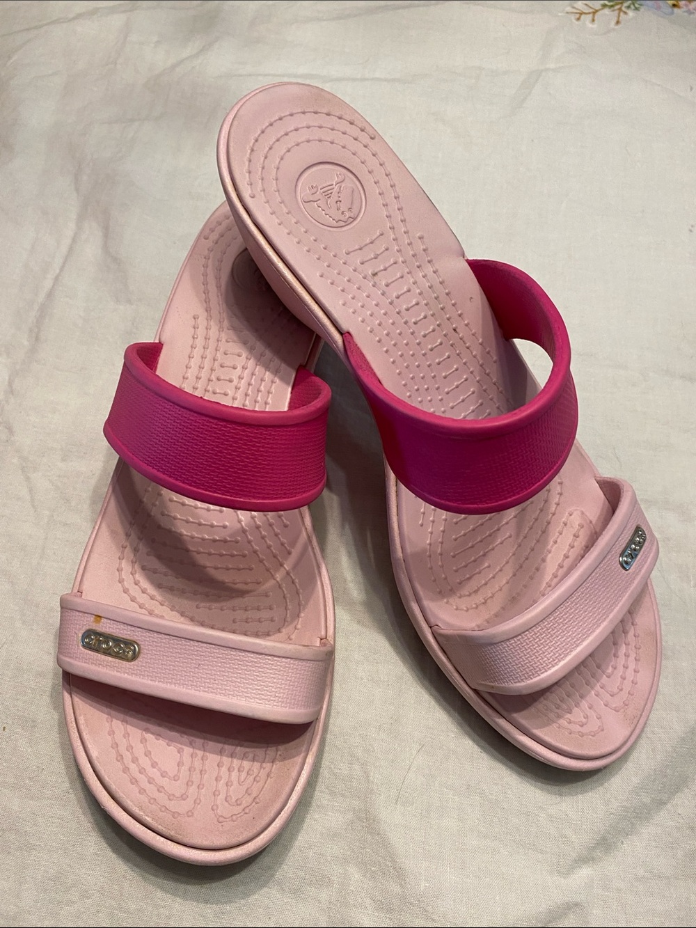 Crocs Women’s Pink Dual-Tone Slide Sandals size 8